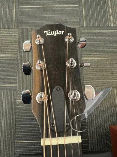 Taylor Guitars - 110CE V3 2